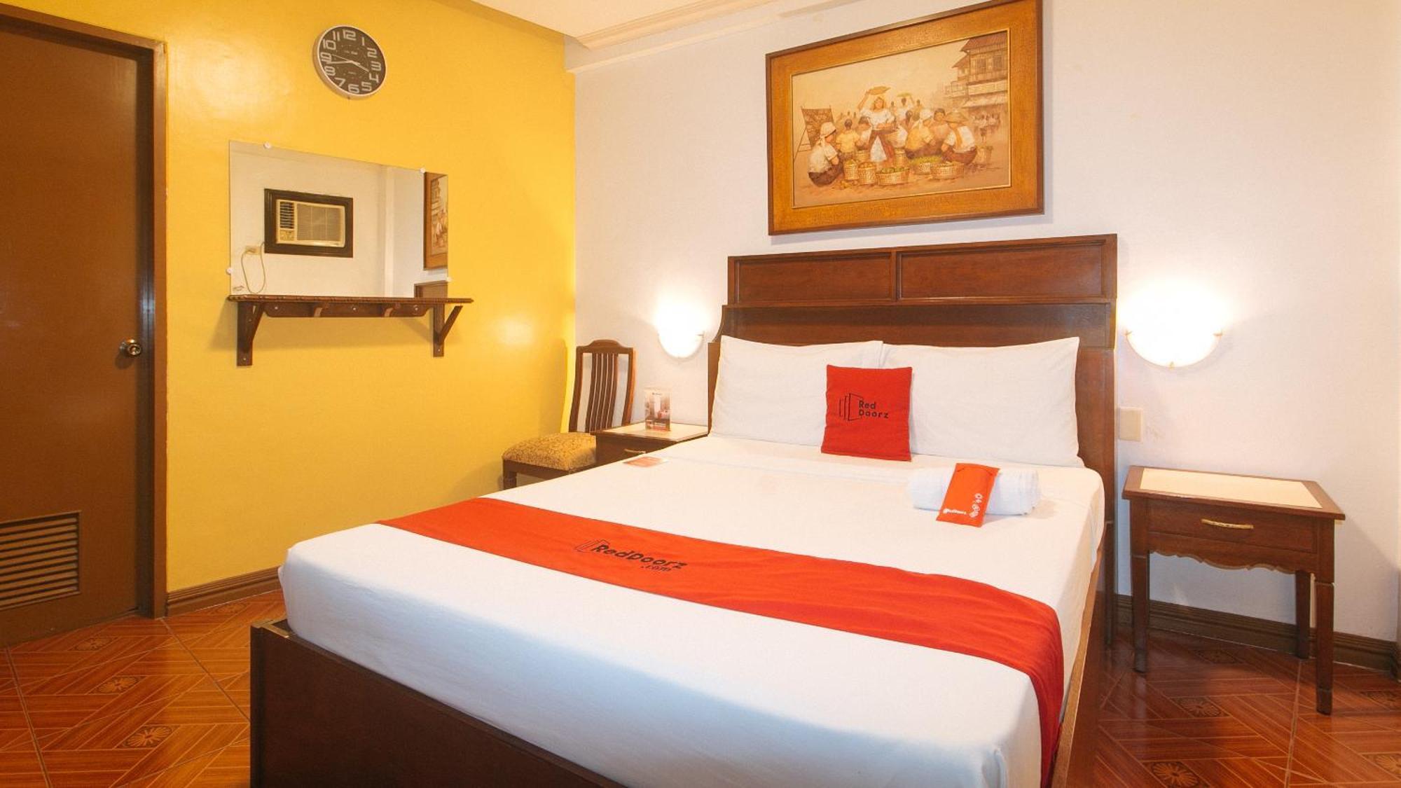 Reddoorz At La Casa Guesthouse Former Reddoorz At Tamarind Street Angeles City Ngoại thất bức ảnh